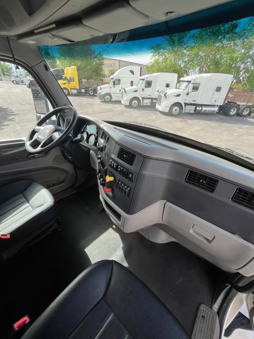 2022 Peterbilt 579-14