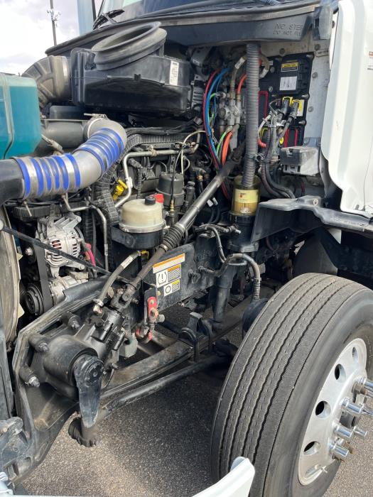 2022 Peterbilt 579-16