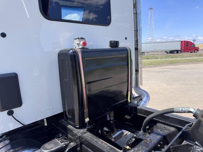 2027 Peterbilt 567-17