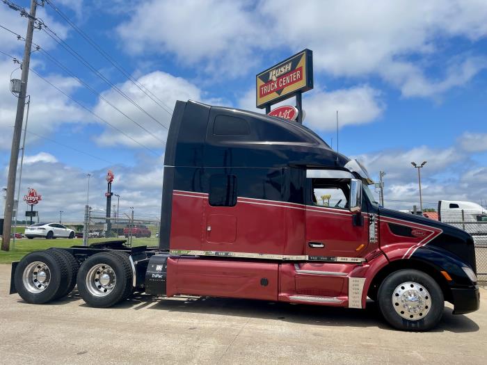 2021 Peterbilt 579-4