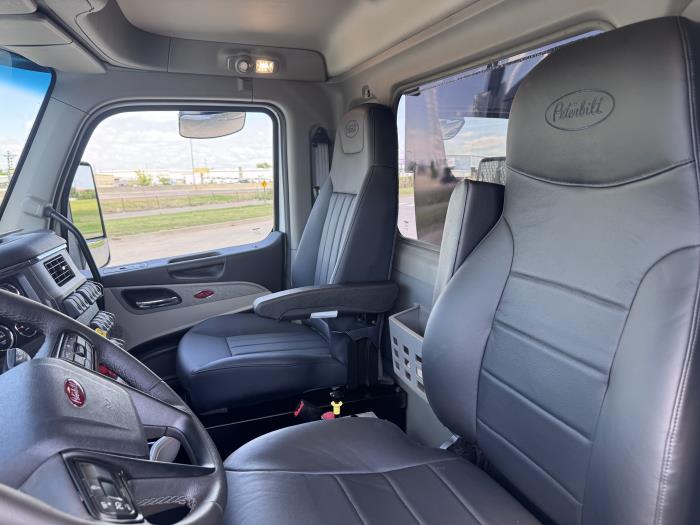 2027 Peterbilt 567-22