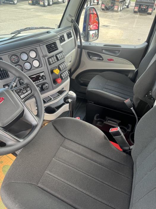 2027 Peterbilt 567-11