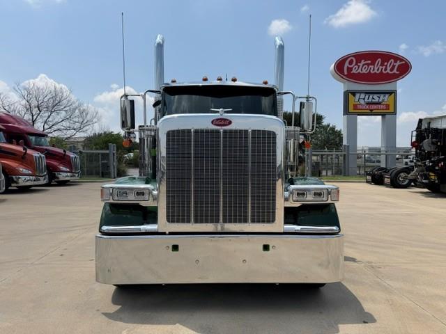 2027 Peterbilt 589-12