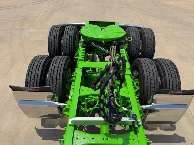 2027 Peterbilt 589-17