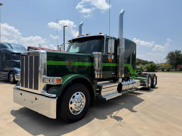 2027 Peterbilt 589-23