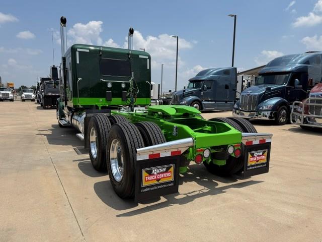 2027 Peterbilt 589-27
