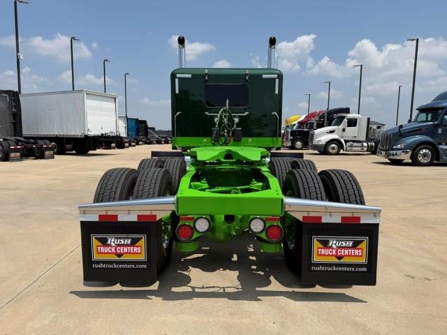 2027 Peterbilt 589-28