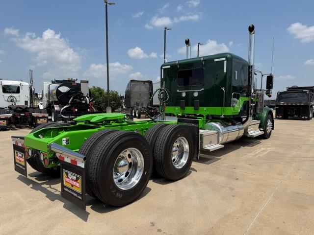2027 Peterbilt 589-29