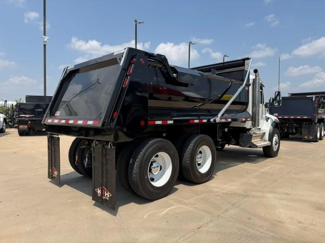 2027 Peterbilt 548-8