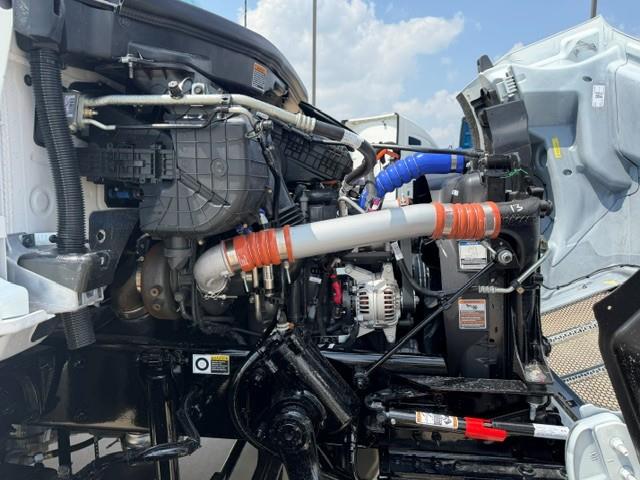 2027 Peterbilt 548-23