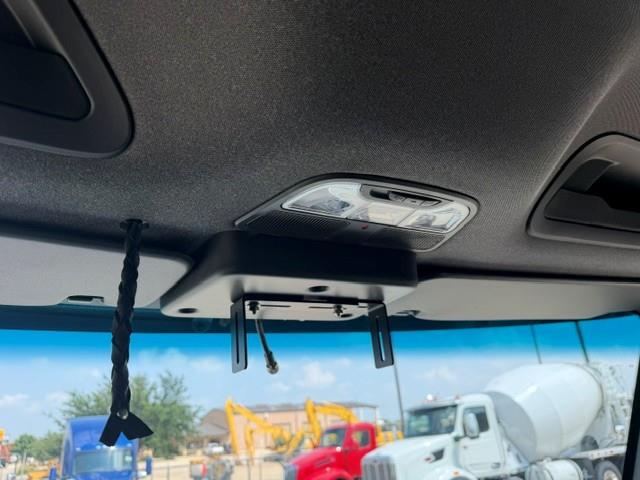 2027 Peterbilt 548-40