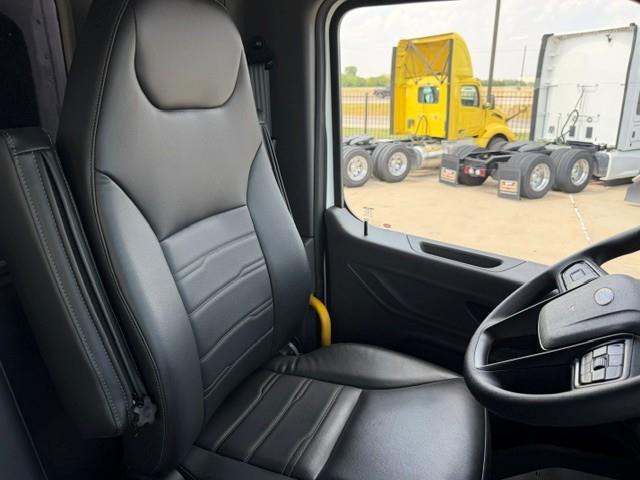 2027 Peterbilt 548-43