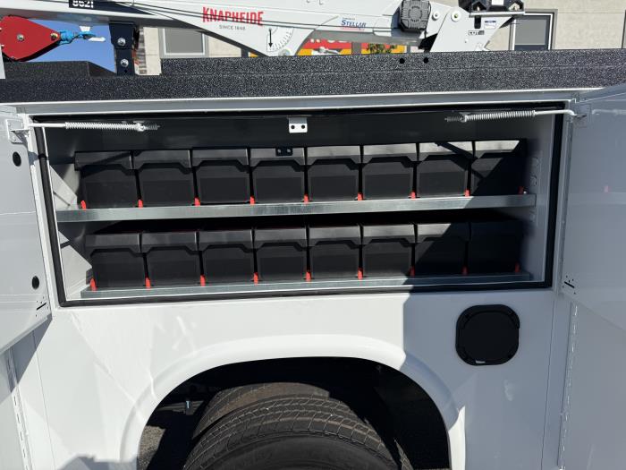 2026 Ford F-550-13
