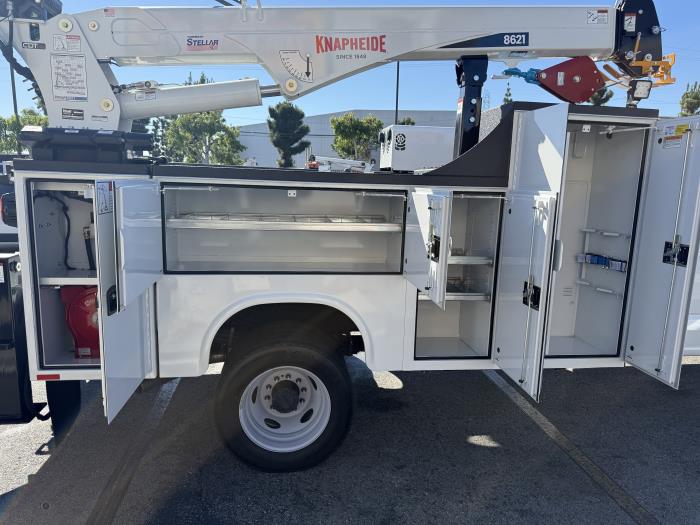 2026 Ford F-550-18