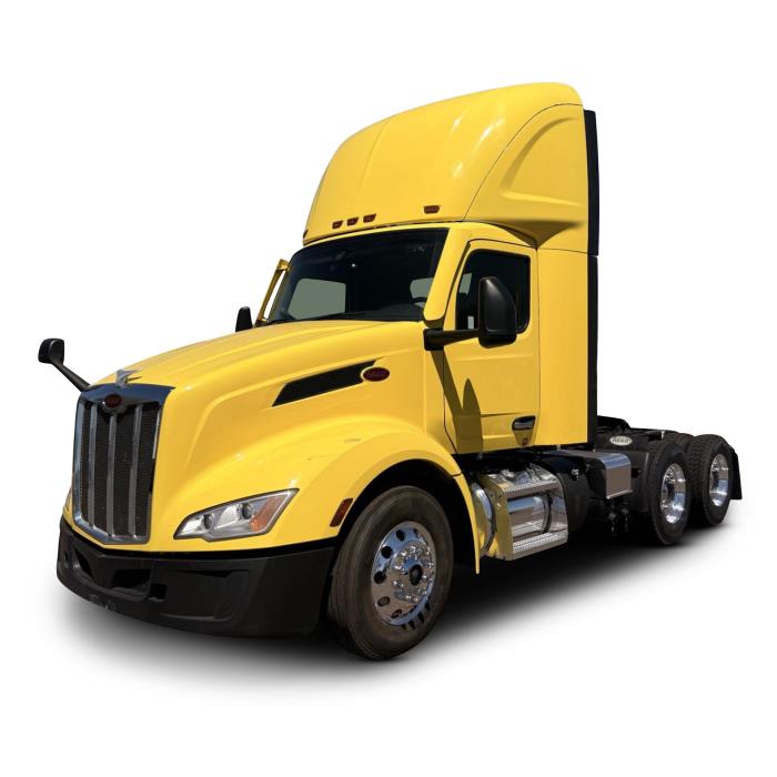 2023 Peterbilt 579-0