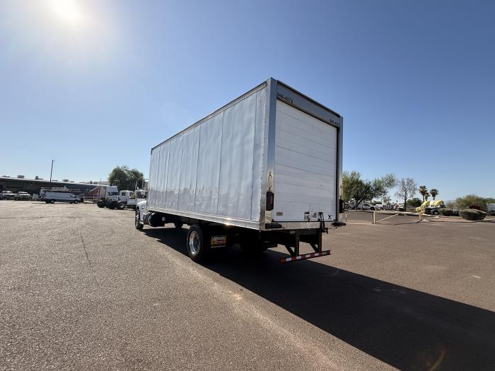 2020 Peterbilt 337-3