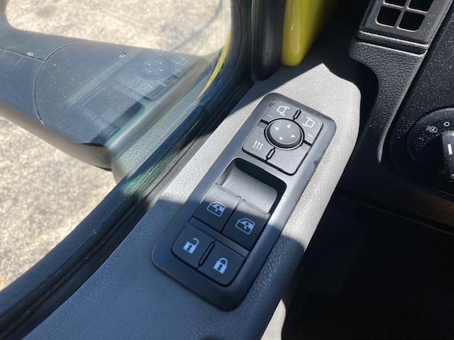 2023 International LT625-16