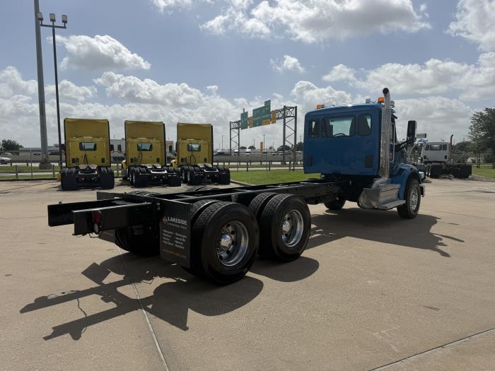2020 Peterbilt 567-4