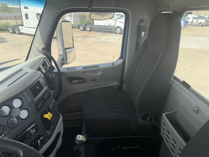 2020 Peterbilt 567-23