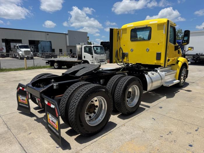2021 Peterbilt 579-4