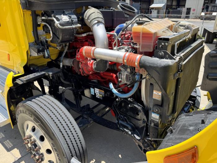 2021 Peterbilt 579-13
