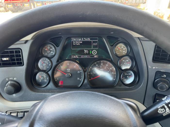2021 Peterbilt 579-19