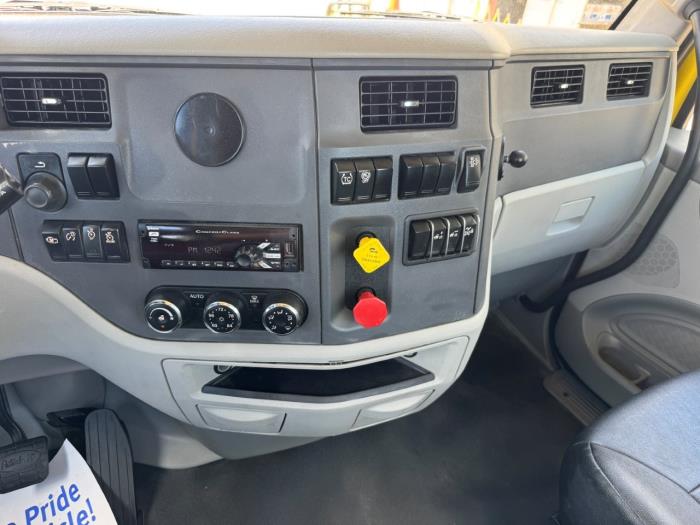 2021 Peterbilt 579-20