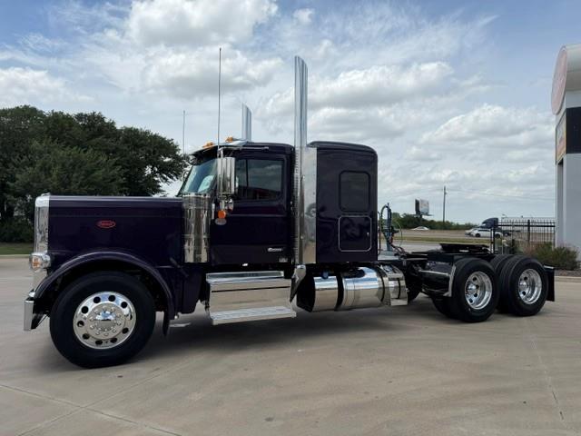 2027 Peterbilt 589-2
