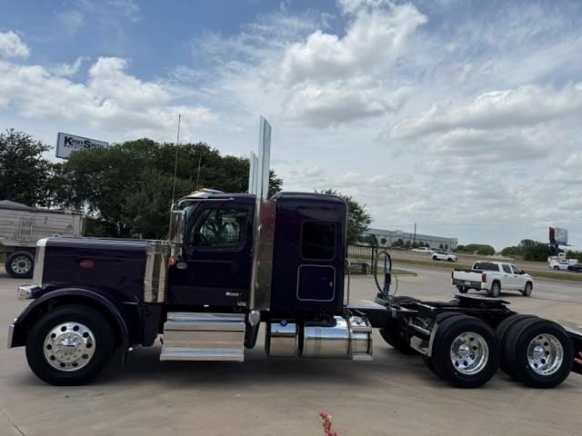 2027 Peterbilt 589-3