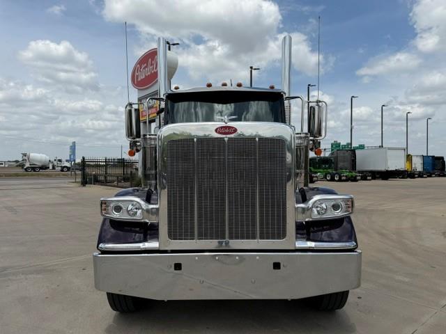 2027 Peterbilt 589-11