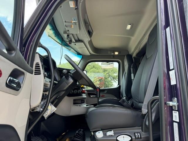 2027 Peterbilt 589-19