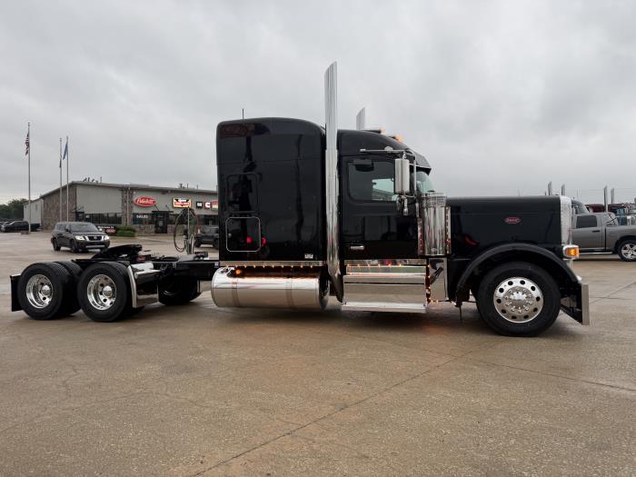 2027 Peterbilt 589-10