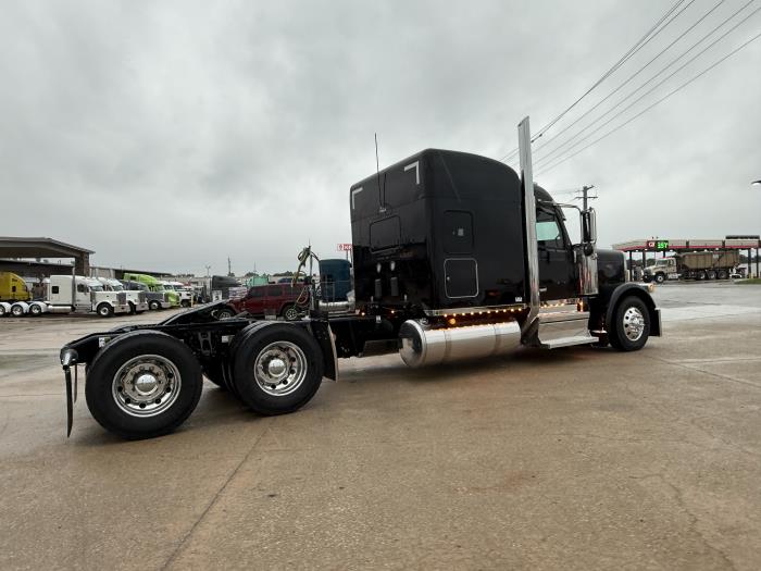 2027 Peterbilt 589-13