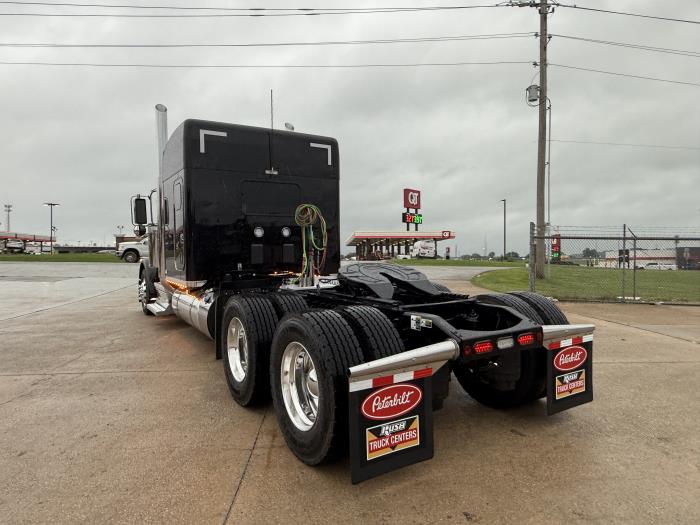 2027 Peterbilt 589-20