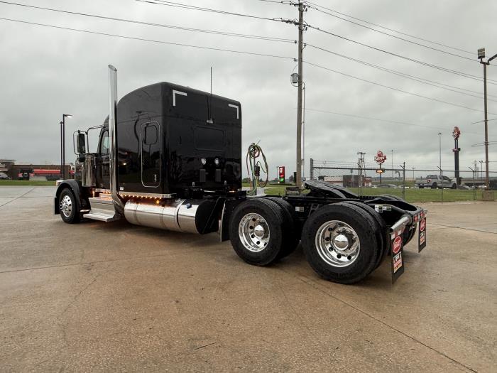 2027 Peterbilt 589-22