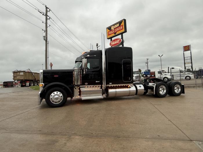 2027 Peterbilt 589-31