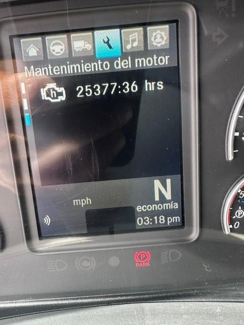 2021 Freightliner Cascadia-11