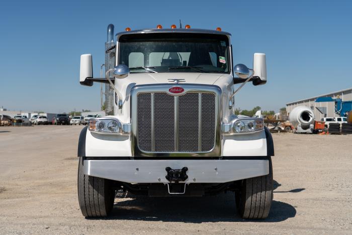 2026 Peterbilt 567-7