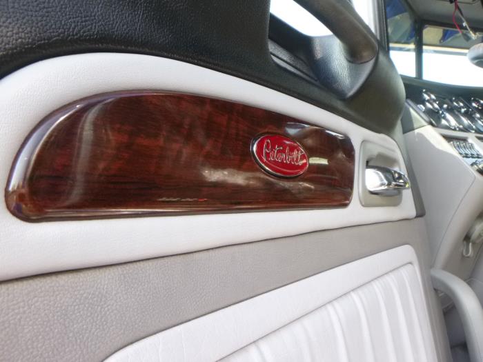 2020 Peterbilt 389-10