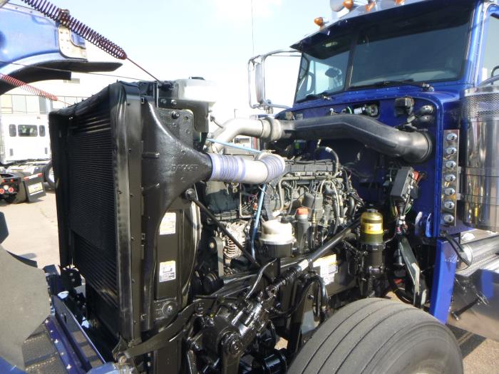 2020 Peterbilt 389-26