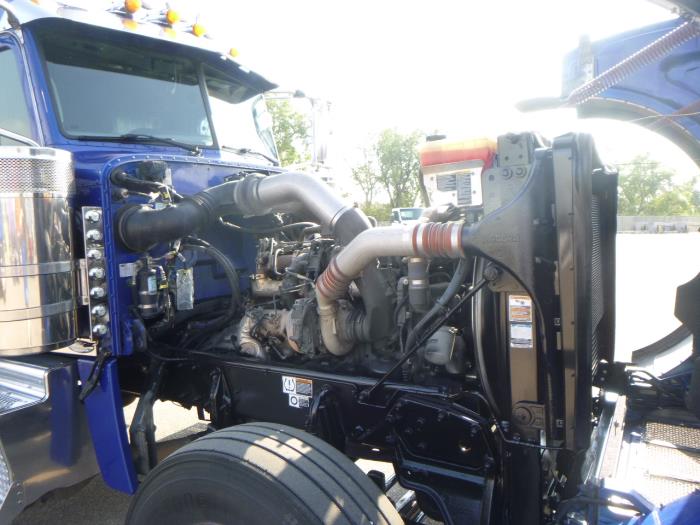 2020 Peterbilt 389-40