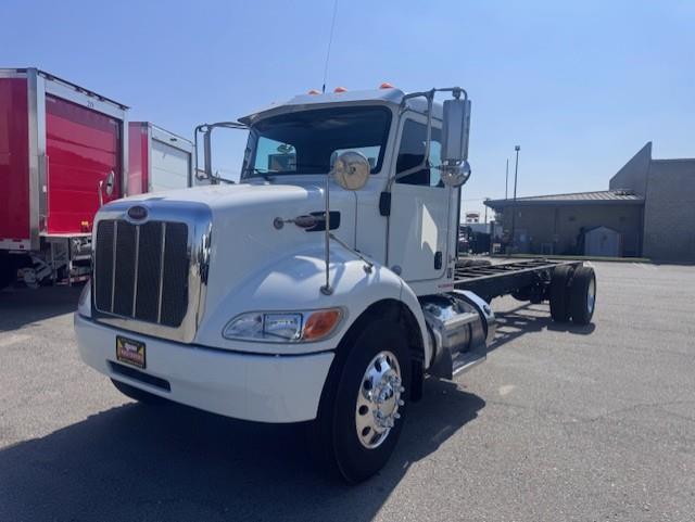 2021 Peterbilt 337-0