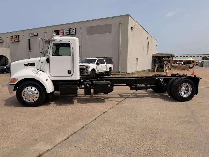 2019 Peterbilt 337-7