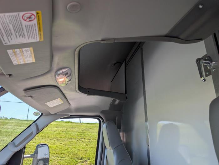 2027 Ford E-450-10