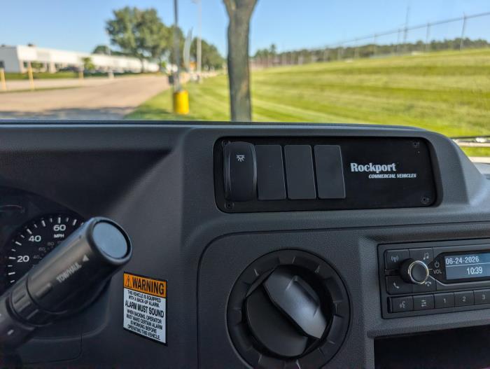 2027 Ford E-450-15