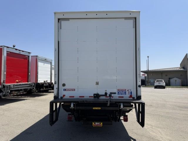 2022 Kenworth T270-4