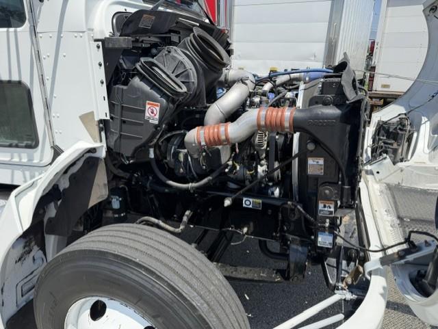 2022 Kenworth T270-10