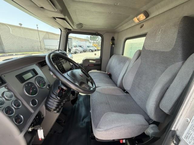 2022 Kenworth T270-11