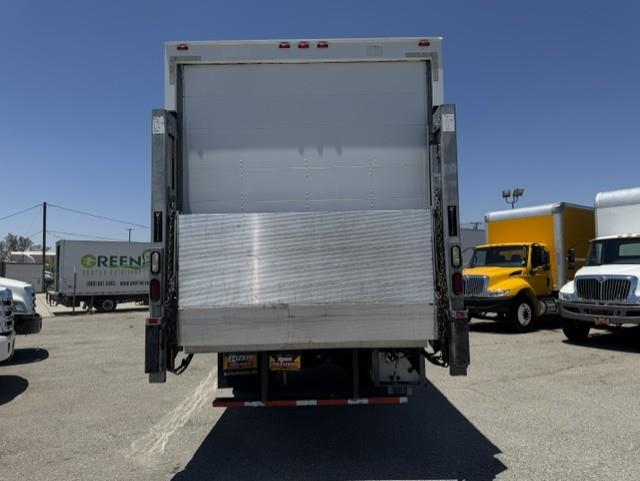 2019 Freightliner Business Class M2 106-4