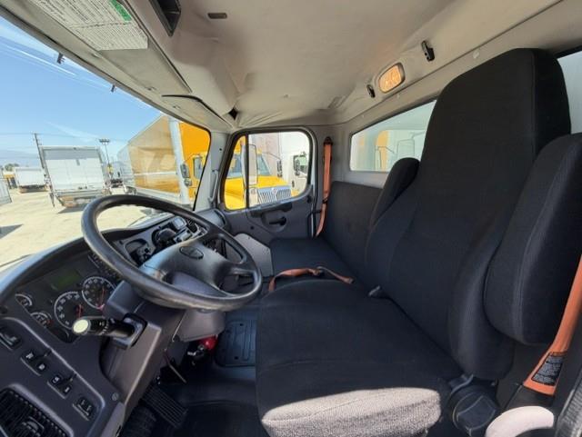 2019 Freightliner Business Class M2 106-12